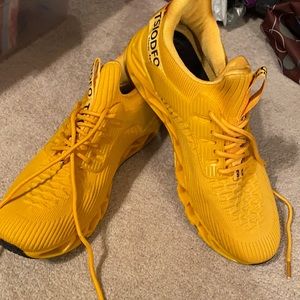 Worn once.  Cute and sporty.  US8, I feel they’re a bit bigger.  Comfy.